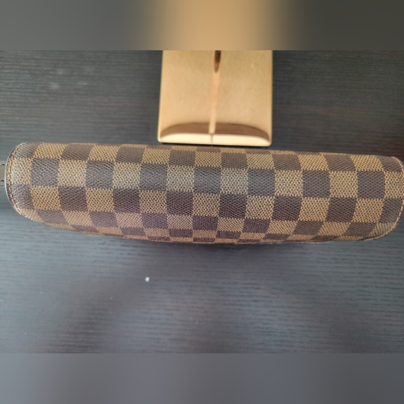 LOUIS VUITTON DAMIER EBENE SAINT LOUIS POCHETTE CLUTCH - Picture 8 of 13